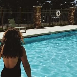 Meet your Posher, Samantha